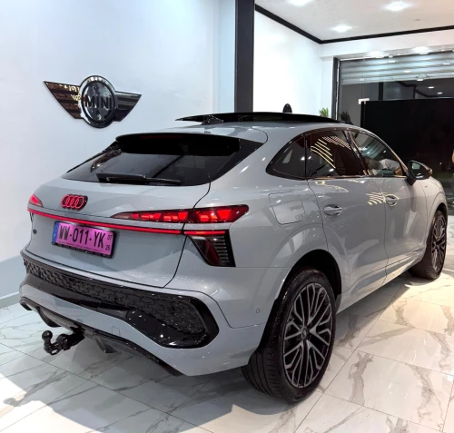 Audi Q3 2026 S LINE