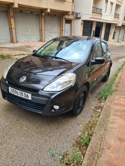 Renault Clio 3 2011 Night and Day