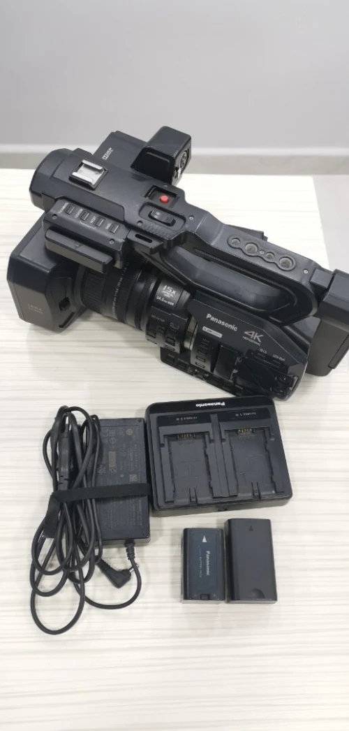 Caméra Professionnelle Panasonic AG-UX90 4K UHD