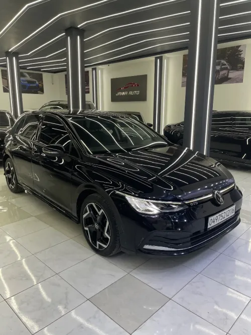 Volkswagen Golf 8 2021 Activ