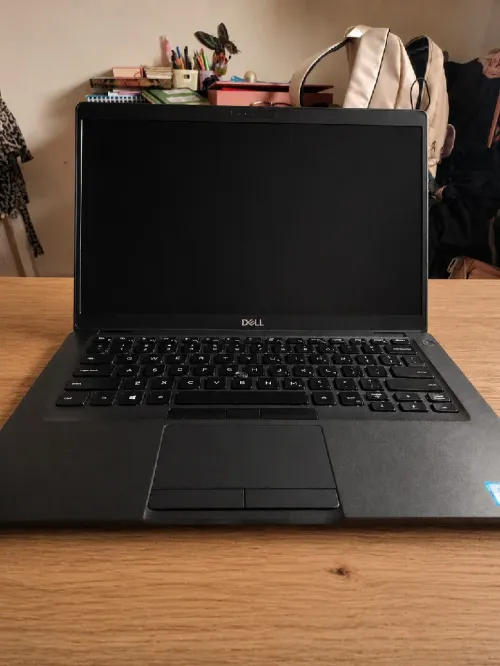 Dell Latitude 5400 i5 8th Vpro / 16GB RAM / SSD 256  Très propre