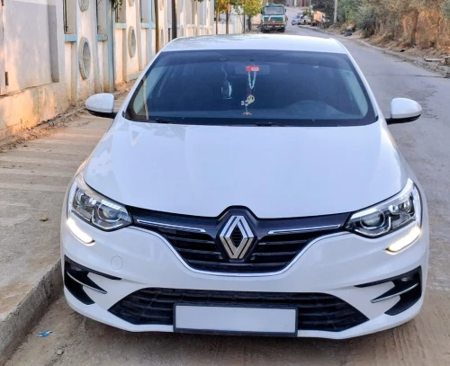 Renault Megane 4  2023 Itens