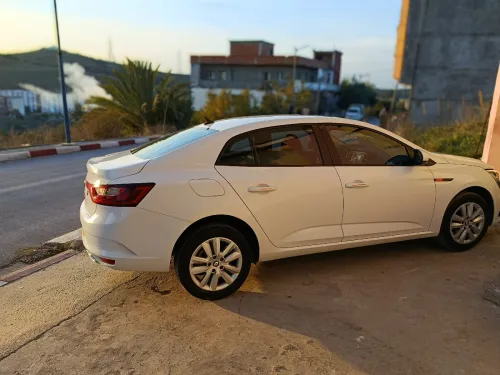 Renault Megane 4  2023 Iconic
