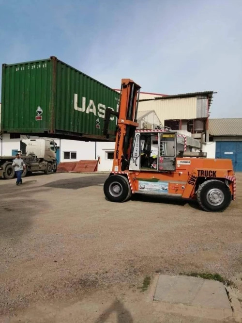 Chariot élévateur Location grue et 2019