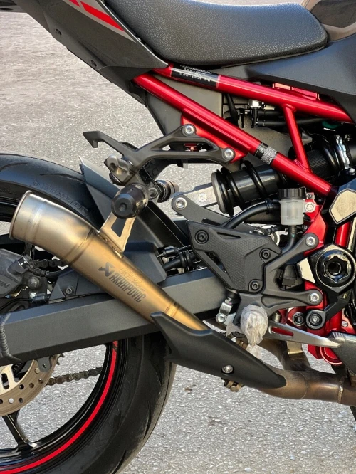 kawazaki z900 2025