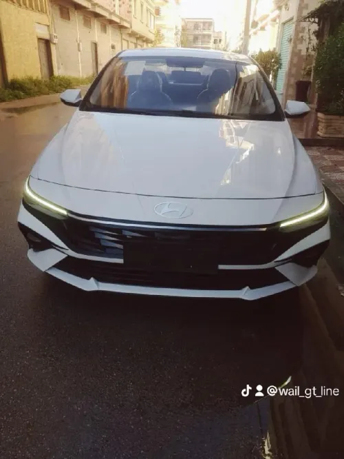 Hyundai Elantra 2025 Glx