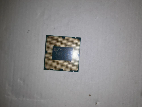 processeur i5 4460 +14g ram+carte graphique msi r7 240 +Boite d'alimentation cooler master 500