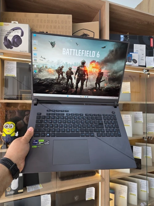ASUS ROG G18  i9 14900HX & RTX 4070 32GB RAM / 1TB SSD