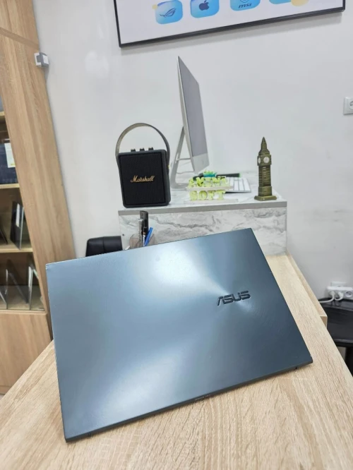 ( Vendu )ASUS ZenBook Pro 15  i7 10870H & GTX 1650Ti