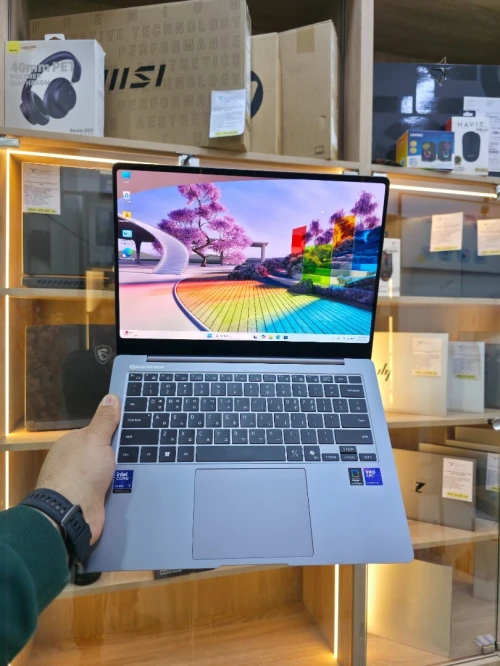 Samsung GalaxyBook5 pro 14"   Ultra 7 258v  32GB/1TB SSD