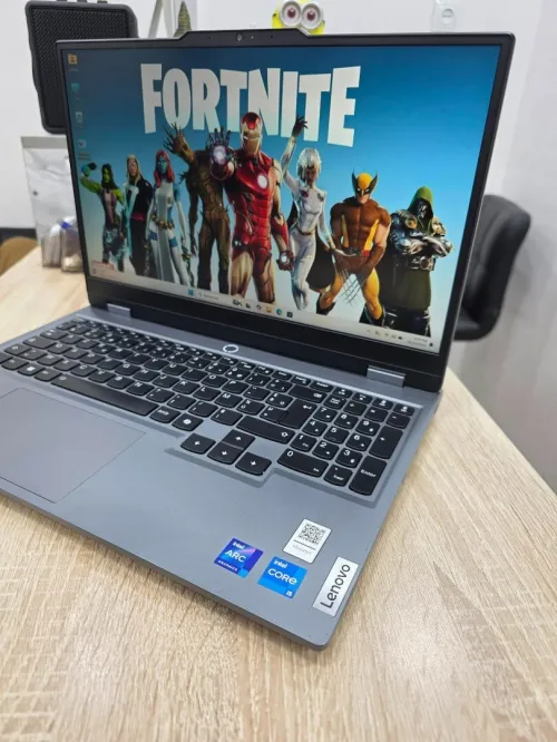 LENOVO  LOQ  i5-12450HX & Intel ARC A530M 4GB GDDR6  24GB/512GB