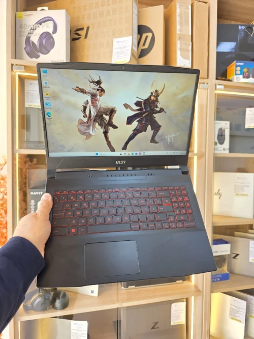 MSI KATANA GF66 15 6 " i7 12700H & RTX 3050 Ti  16GB DDR4 / 1TB SSD NVME