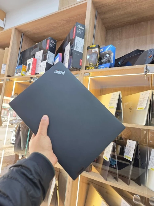 LENOVO THINKPAD T14  Tactile Ryzen 5  PRO 6650U ( 16GB /256GB)