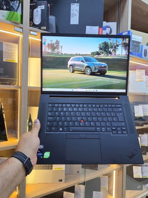 [VENDU] LENOVO THINKPAD P1 GEN 5 i9 12900H & RTX 3080Ti  (64GB DDR5 / 1TB SSD NVME)
