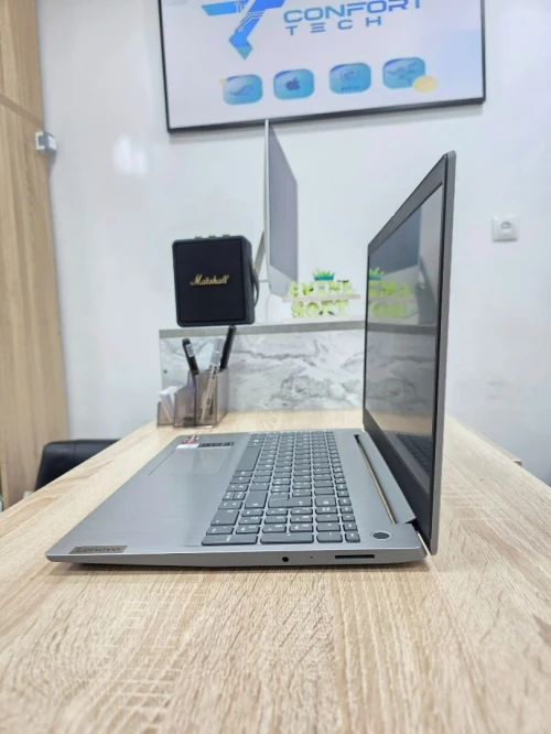 LENOVO IDEAPAD 3  Ryzen 7 3700U 8GB /256GB
