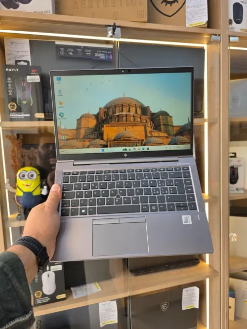 HP ZBOOK Firefly 14 G7 i7 10510U & NVIDIA Quadro P520 16GB/512GB