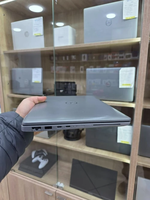DELL LATITUDE 5450 Ultra5 135U  16GB/256GB