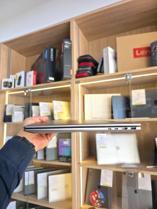 HP ENVY 17  Ultra 7 155U  & RTX 3050 32GB /1 TB