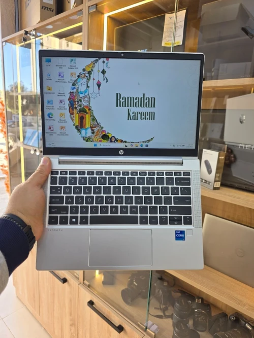 HP PROBOOK 430 G8 13.3   i7 1165G7 8GB /256GB