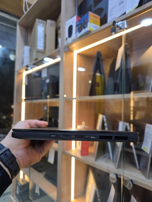 ASUS ProArt 14  Ryzen AI 9 HX 370 & RTX 4070 32GB RAM / 1TB SSD