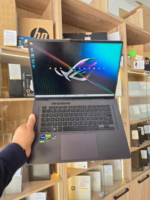 ASUS ROG ZEPHRUS G16 " i9 13900H & RTX 4070  16GB / 1TB SSD NVME