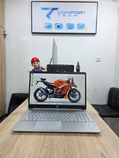 HP LAPTOP 15 15.6"  i5-1035G1 8GB/256GB