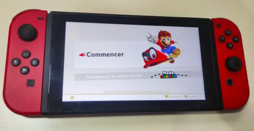 Nintendo Switch Edition Mario Odyssey (Flashé)