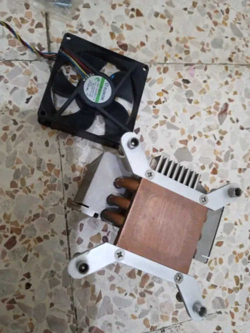 Ventilateur pr Processeur pr Ordinateur de Bureau et Laptop وحدة تبريد الكمبيوتر المكتب والمحمول