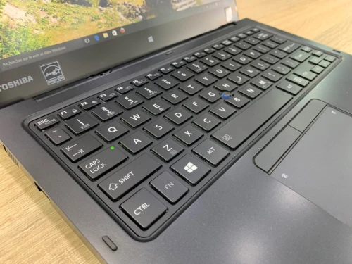 Toshiba Protège Z20 M-5Y51 4Go 256GB