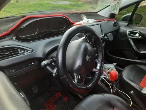 Peugeot 208 2014 Active