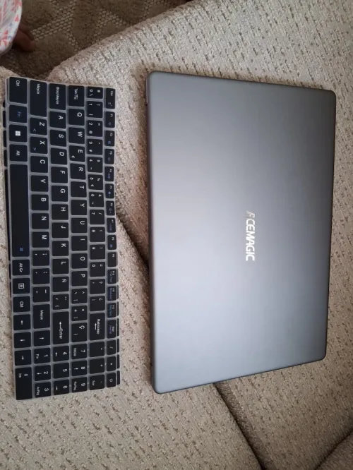 ACEMAGIC Ordinateur Portable 16 Pouces 1200 FHD Processeur 4300U,Jusqu'à 3.7 GHz-Dépasser 3500U/N150/N95 (Radeon Vega 5 Graphique) 16 Go RAM DDR4,512 Go SSD,Wi-FI 5,BT5.0,HDMI,Type C