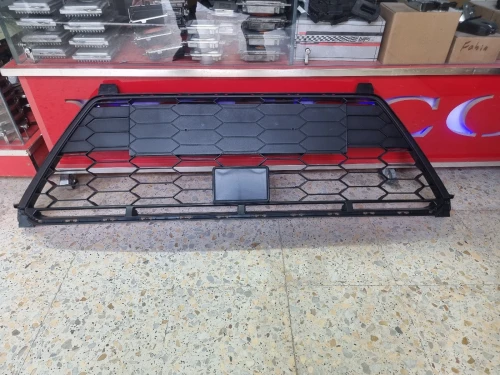 Grille-centrale-seat-Arona-fr