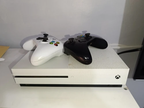 Xbox one s - stockage 1to