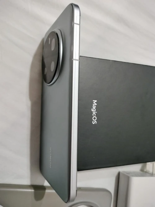 HONOR MAGIC 7 PRO
