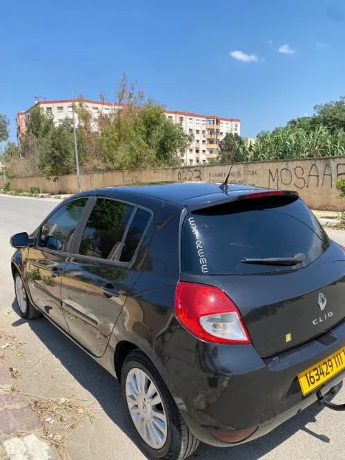 Renault Clio 3 2011 Night and Day