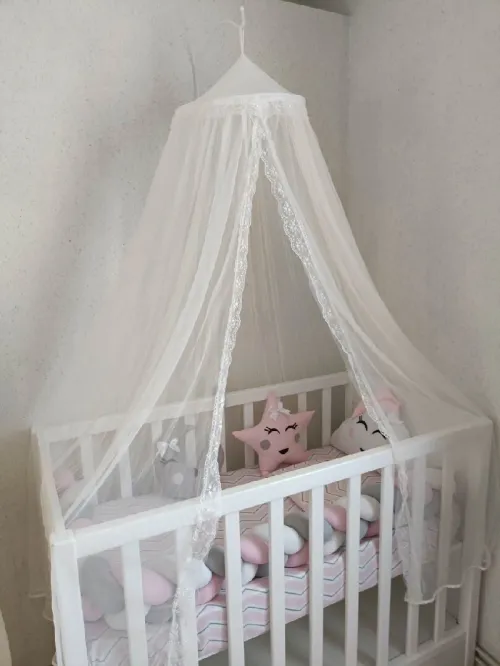 Lit pour bébé luxe + moustiquaire + matelas 