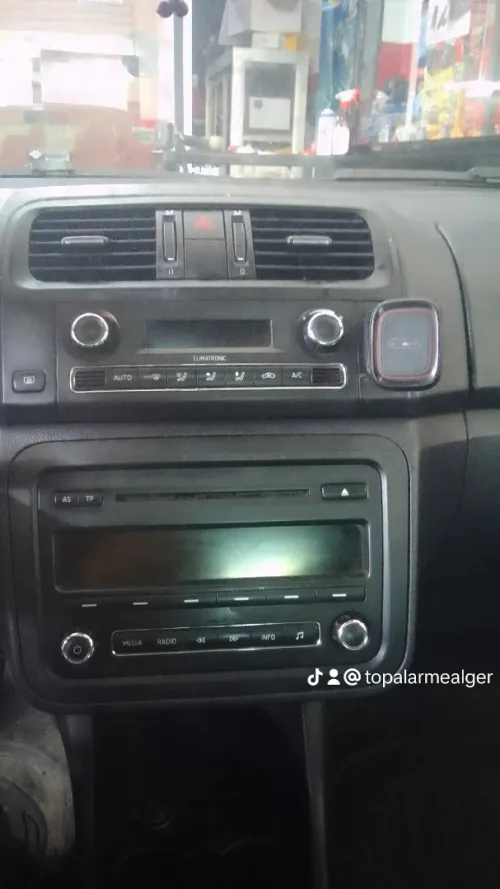 Installation système d'alarme auto