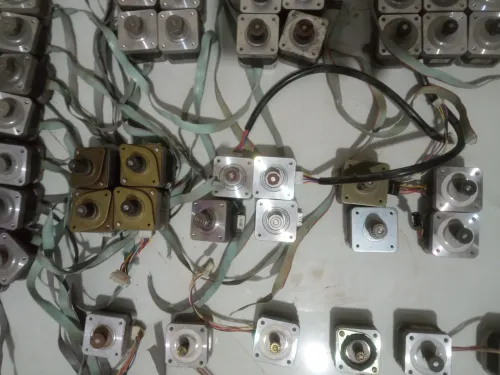 Moteurs pas à pas nema 17 
