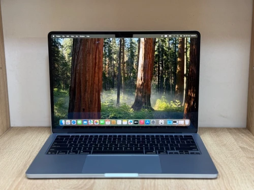 Mac book Air M4 2025