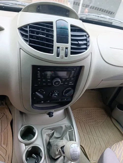 Mahindra Quanto 2015 Quanto