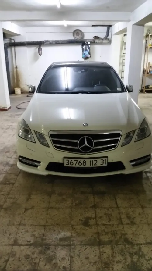 Mercedes Classe E 2012 AVANTGARDE Pack AMG