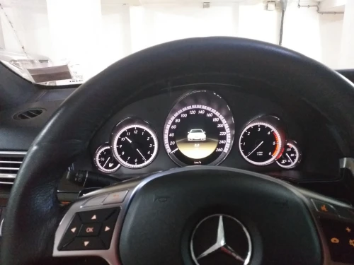 Mercedes Classe E 2012 AVANTGARDE Pack AMG