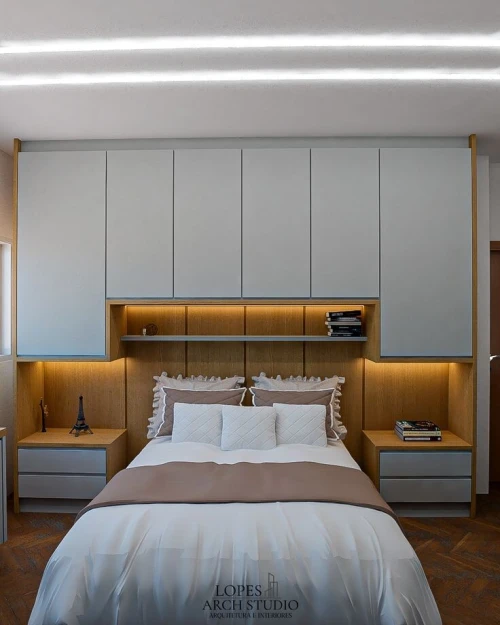 Chambre à coucher tête lit pour plus d'espace d'arrangement