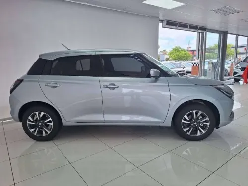 Suzuki Swift 2025 GLX (tout option)