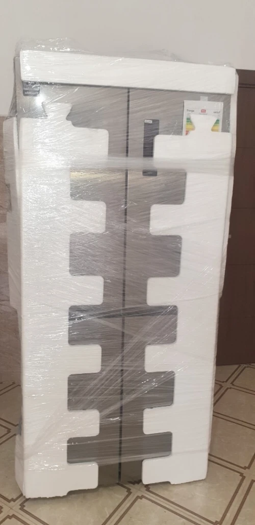 Refrigerateur TCL  4 portes.