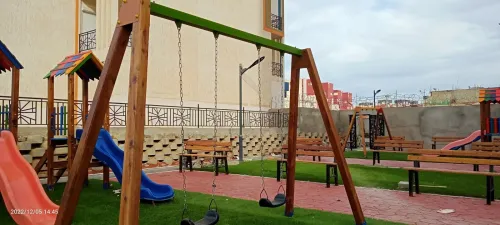 Aménagement Airs de jeux , Toboggan , Balançoire , jeux de ressort , bascule , banc public , 