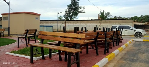 العاب التسلية للمنتزهات و الحدائق Toboggan , balançoire , bascule, figurine