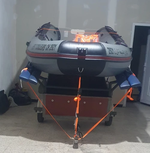 Bateau gonflable 3,65 m + remorque