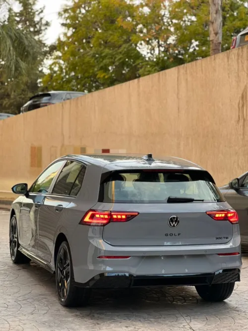 Volkswagen Golf 8 2025 R-Line