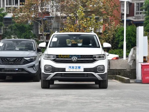 Volkswagen T-Roc 2025 TACOUA